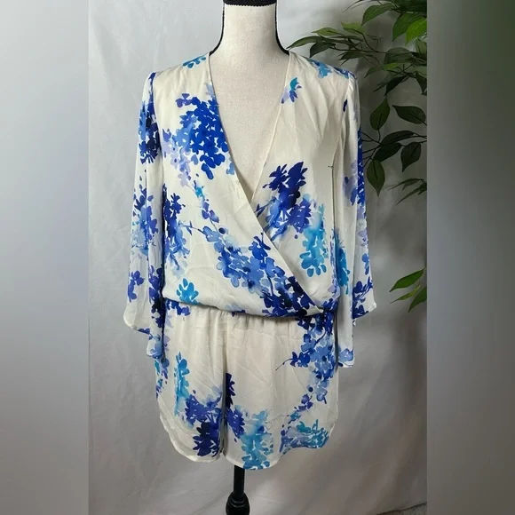 Olive & Oak Blue Floral Wrap Dress - Picture 8 of 12